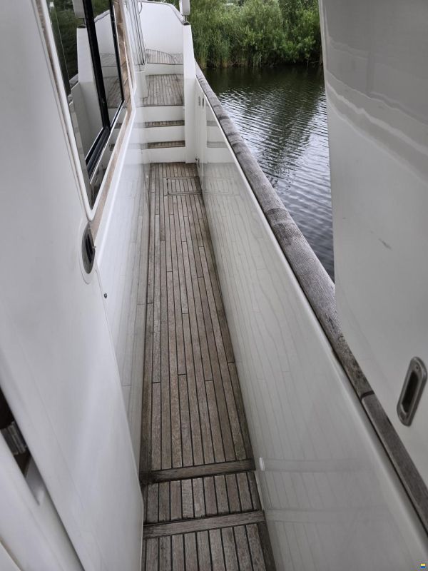 Beneteau Swift Trawler 52