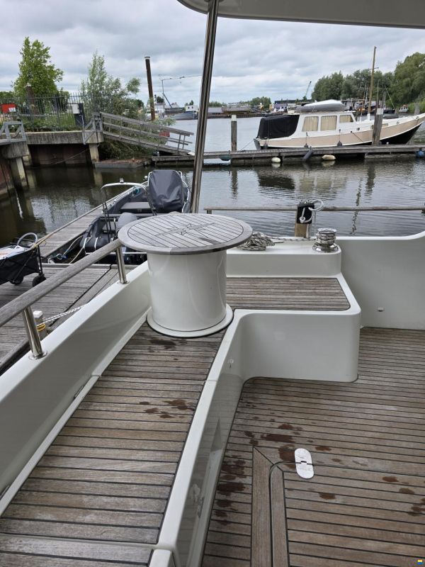 Beneteau Swift Trawler 52