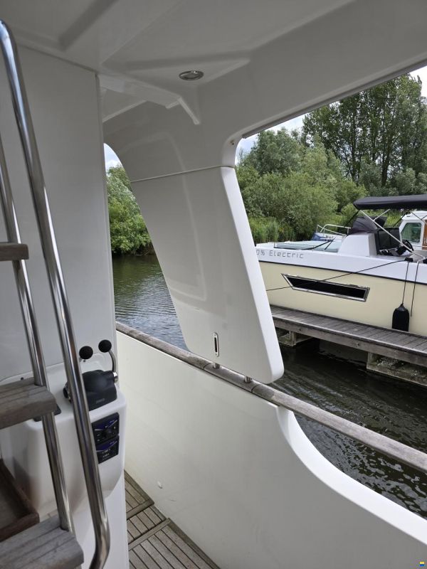 Beneteau Swift Trawler 52