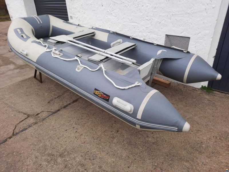 HPS Boats 390-A