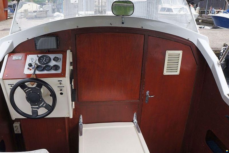 Waterland 700