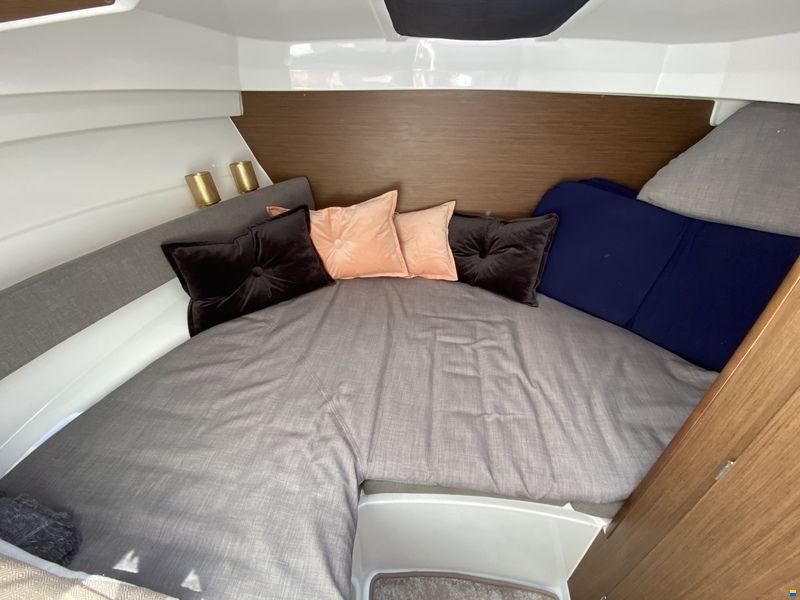 Beneteau Antares 8