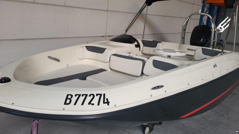 Bayliner E5