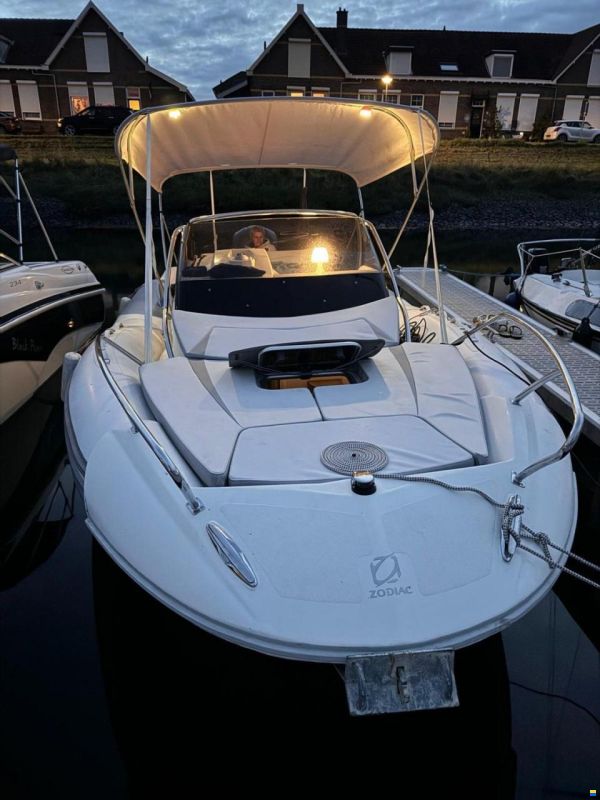 Zodiac N-ZO 700 CABINE