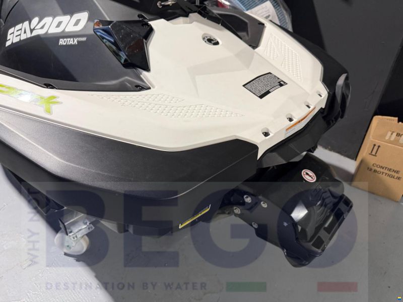 Sea-Doo Sparx 2 UP
