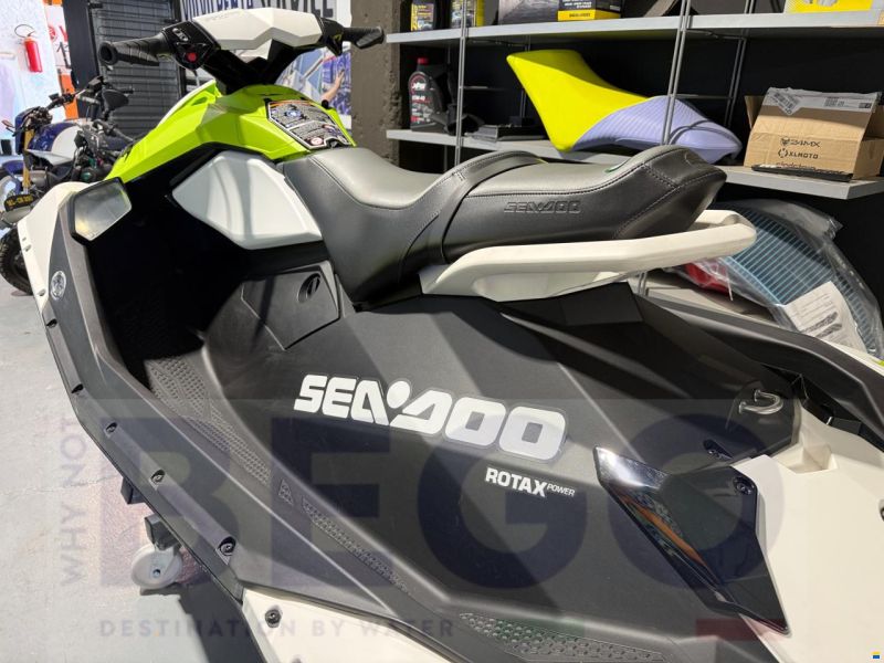 Sea-Doo Sparx 2 UP