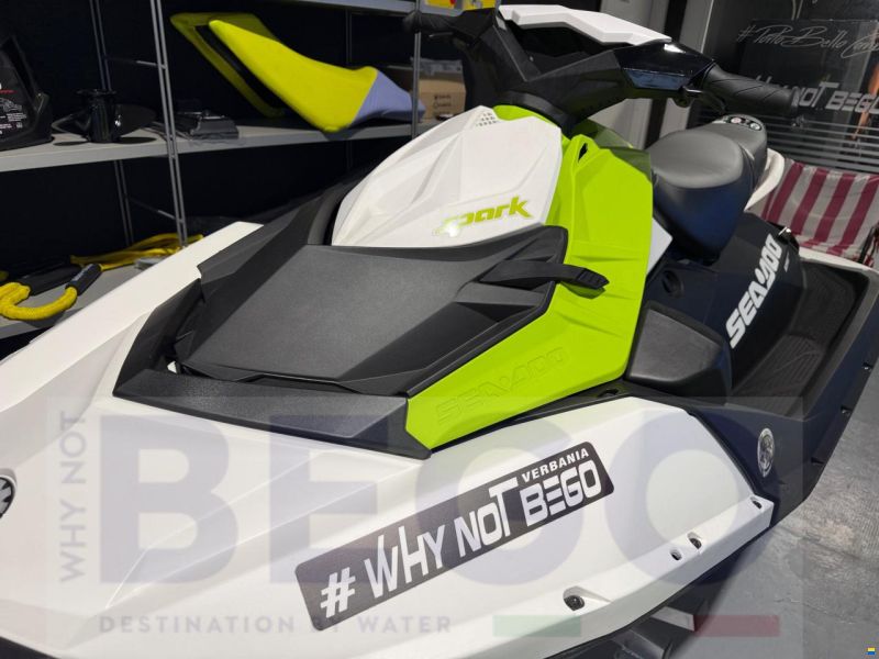 Sea-Doo Sparx 2 UP