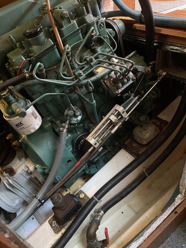 Marine Projects Moody Eclipse 33