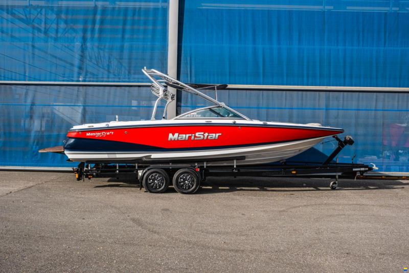 MasterCraft X45 | 2005 | rouge - navy