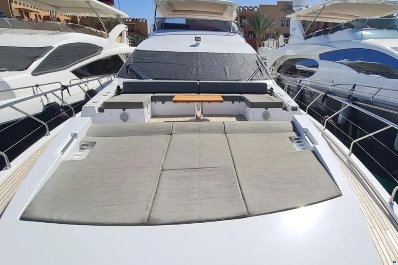 Azimut 80