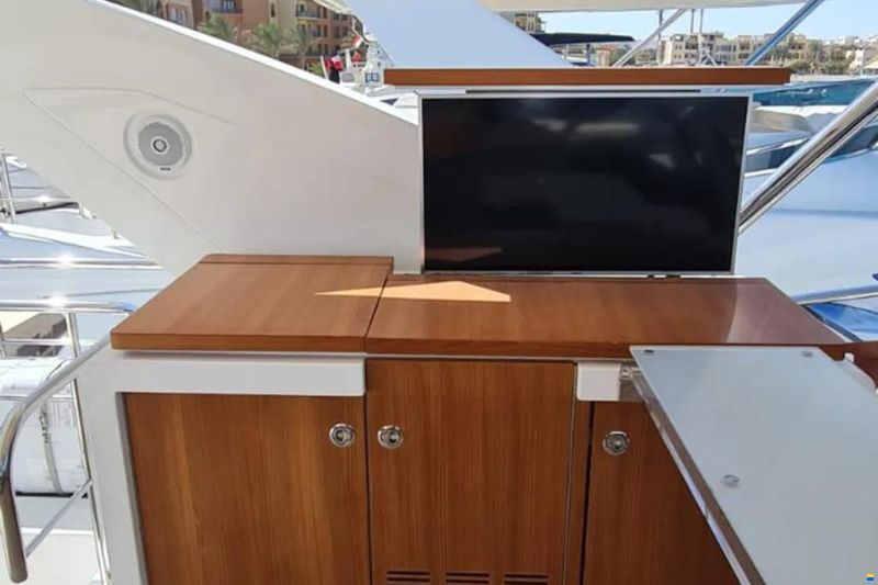 Azimut 80