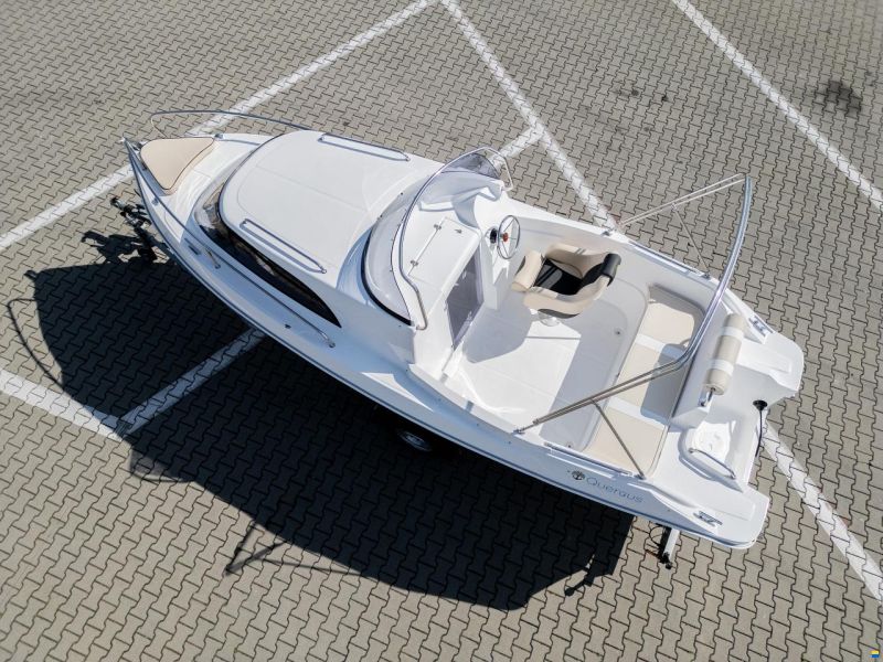 Quercus 600 Cabin