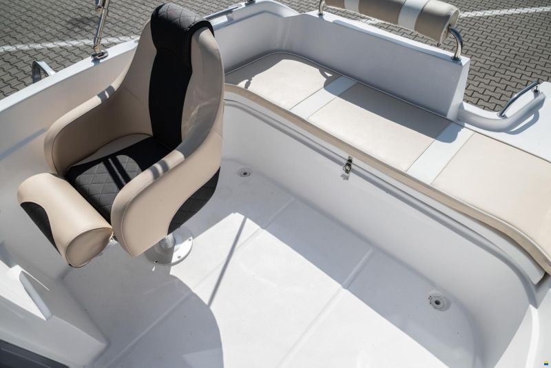 Quercus 600 Cabin