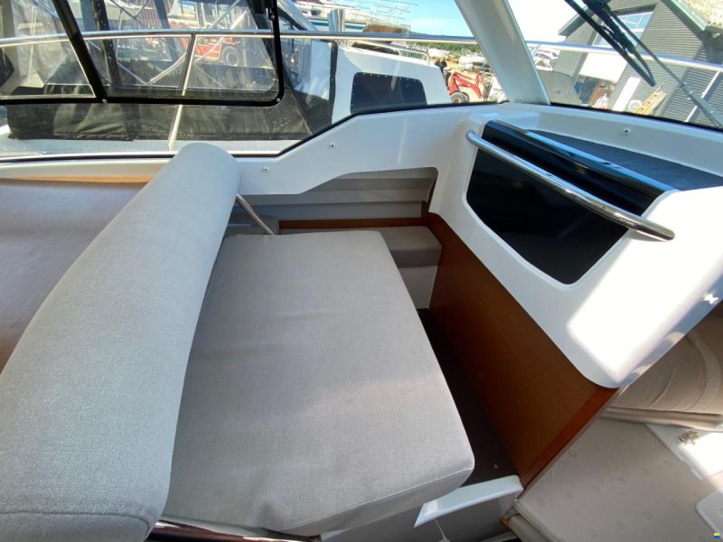 Jeanneau Merry Fisher 795