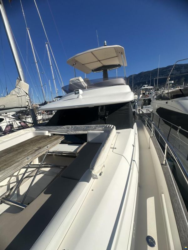 Azimut MAGELLANO 50