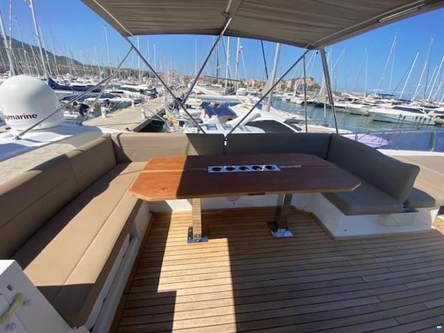 Sealine F530