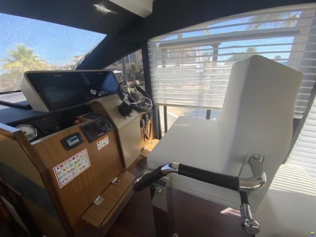 Sealine F530