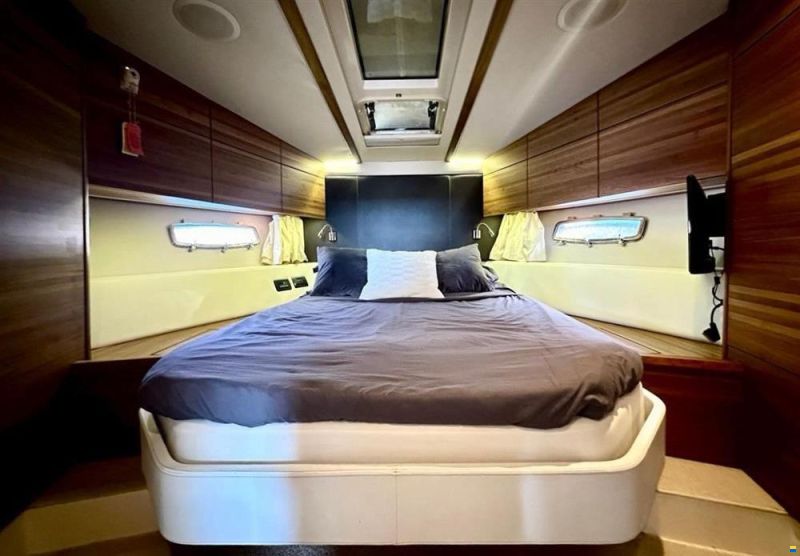 Sealine F450