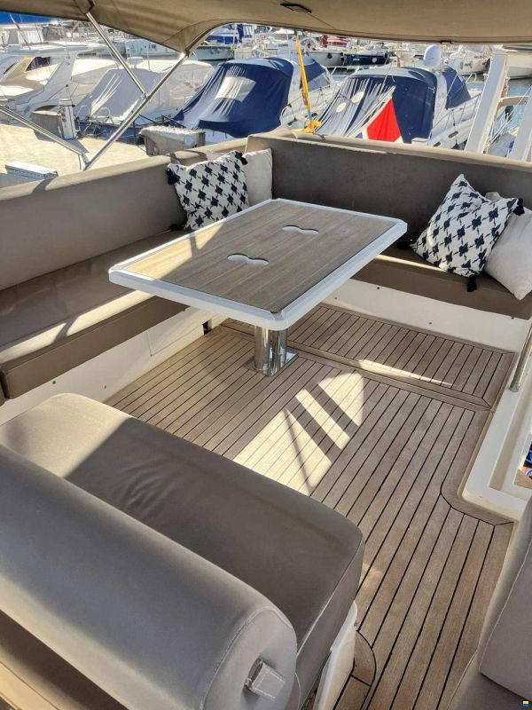Sealine F450