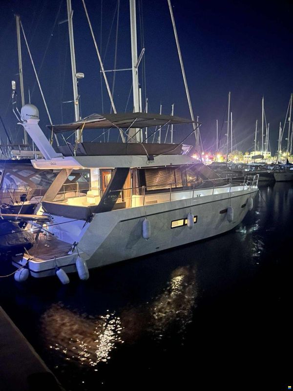 Sealine F450