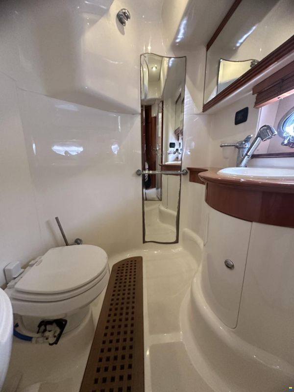 Atlantis 42