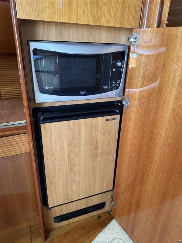 Atlantis 42