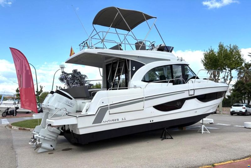 Beneteau Antares 11