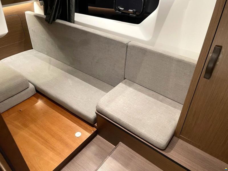 Beneteau Antares 11