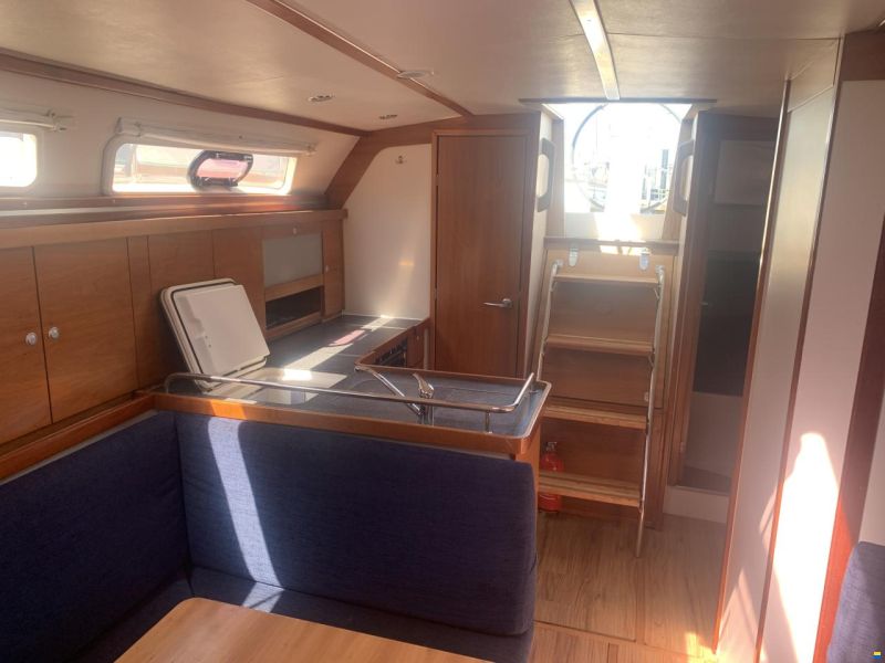 Hanse 370