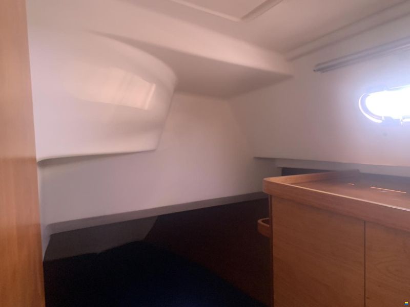 Hanse 370