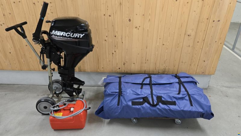 Mercury 320 Air Deck Deluxe