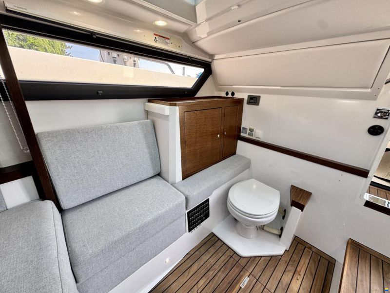 Axopar 37 Cross Cabin Brabus Line