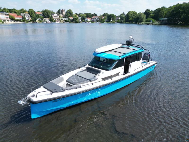 Axopar 37 Cross Cabin Brabus Line