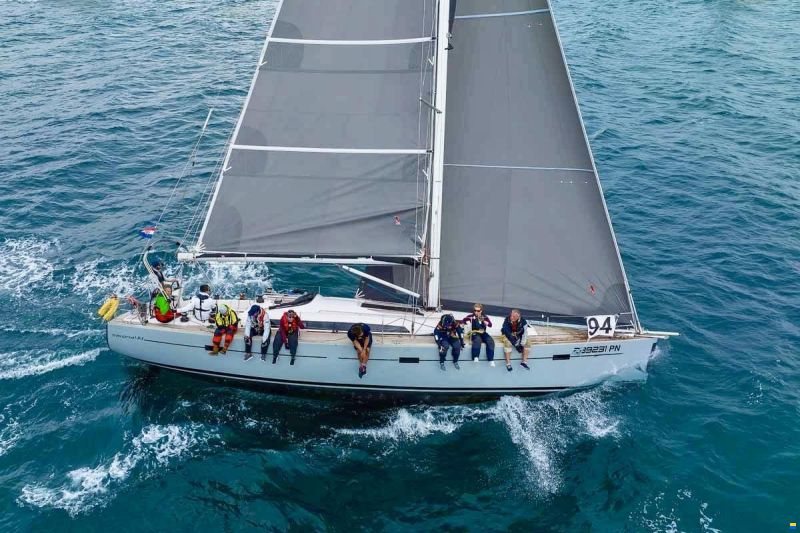 Salona 44