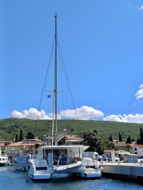 Fountaine Pajot Lucia 40