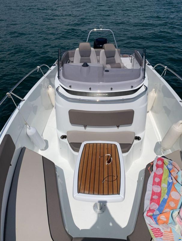 Jeanneau Cap Camarat 7.5 CC S2