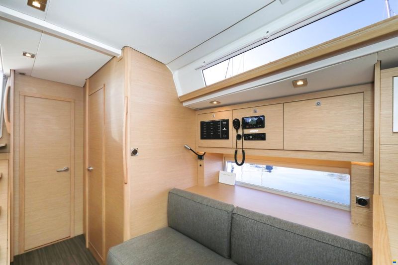 Dufour 470