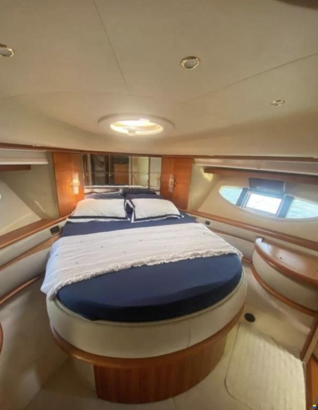Azimut 62