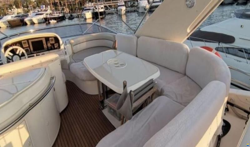 Azimut 62