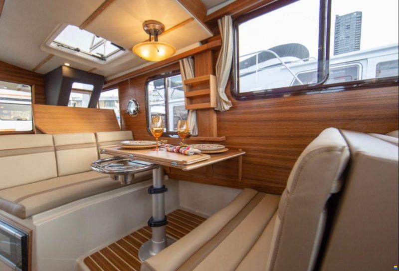 Ranger Tugs Luxury Edition R-31 CB