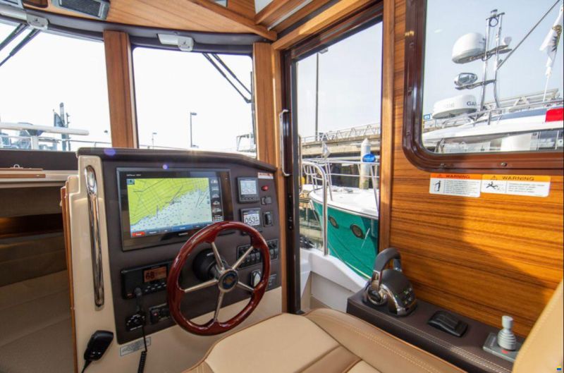 Ranger Tugs Luxury Edition R-31 CB