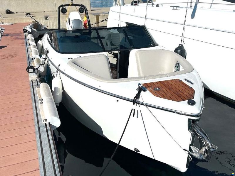 Cranchi E26 Rider