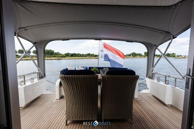 Van den Hoven Exclusive 1600