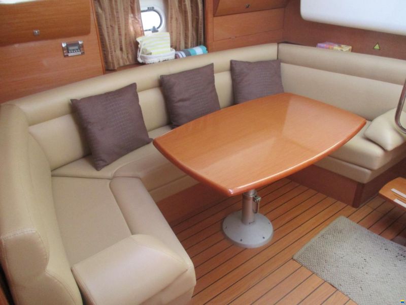 Jeanneau Prestige 38 S