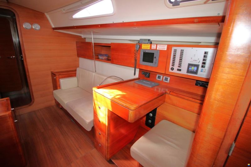 Salona 44