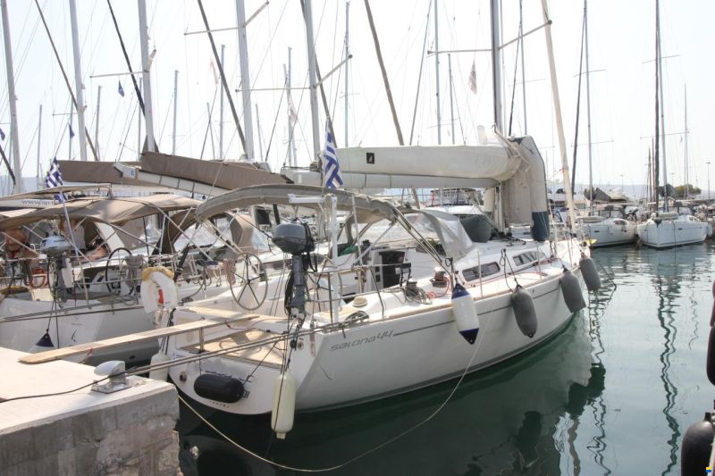 Salona 44