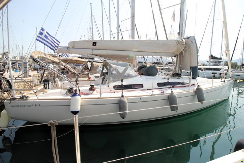Salona 44