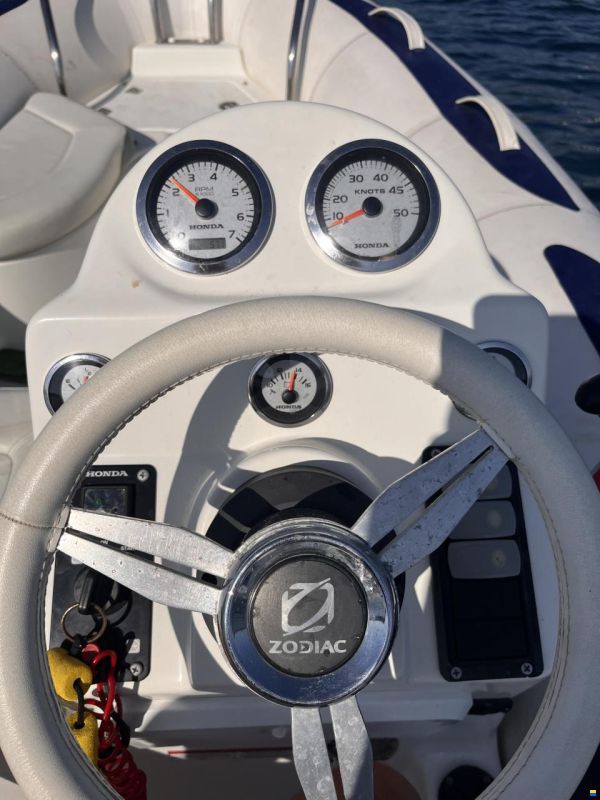 Zodiac Yachtline 420 DL