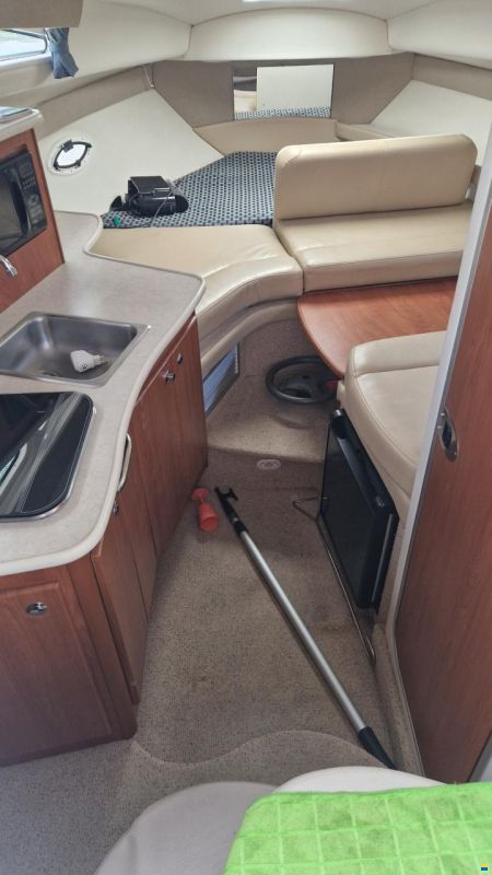 Bayliner 275