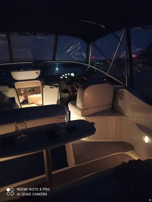 Bayliner 275